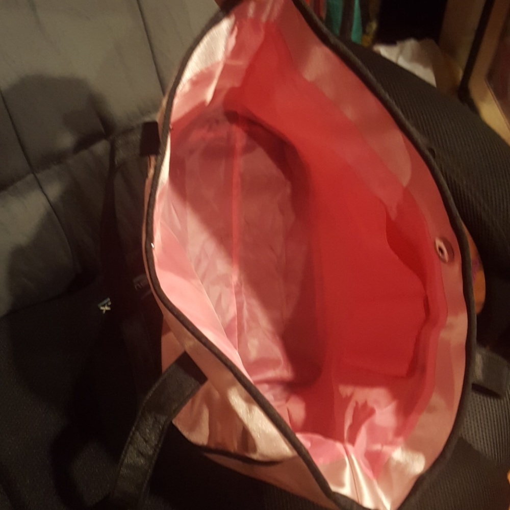 Tote - Picture 3 of 3